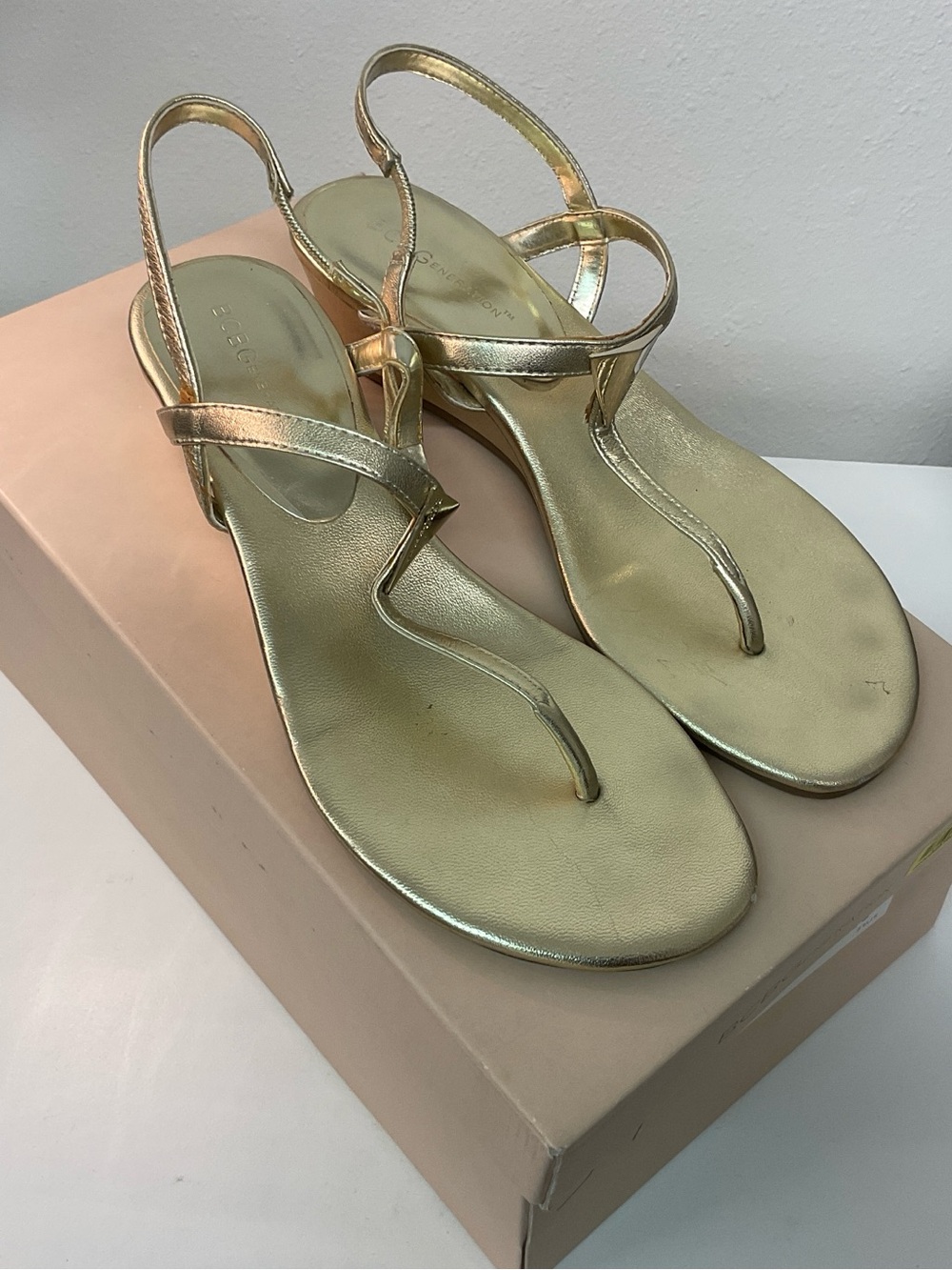 BCBG Jocee Gold T-Strap Sandals - Women 6.5